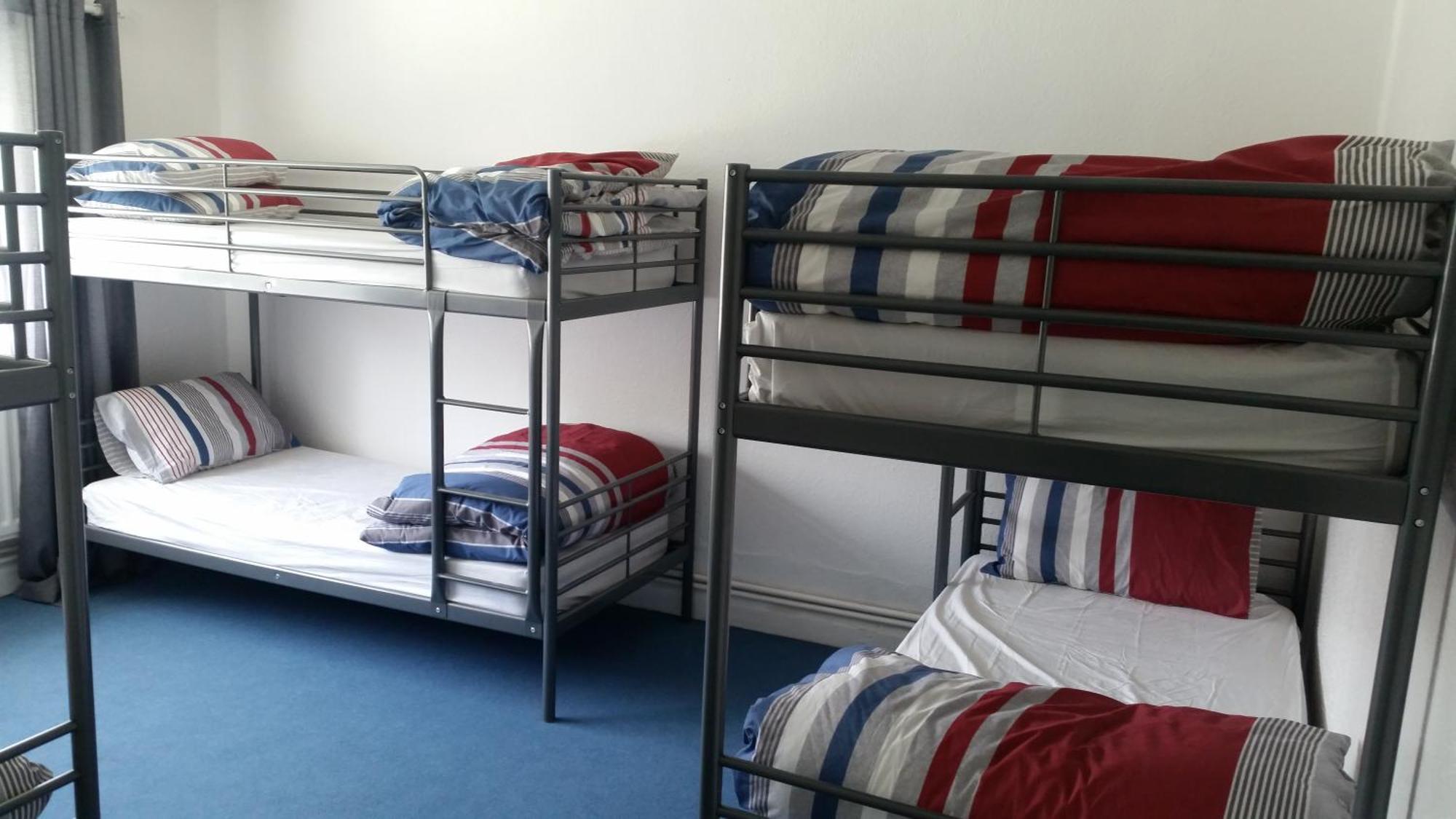 The Queens Hostel London Exterior photo